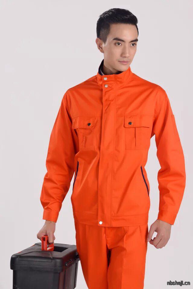 工作服